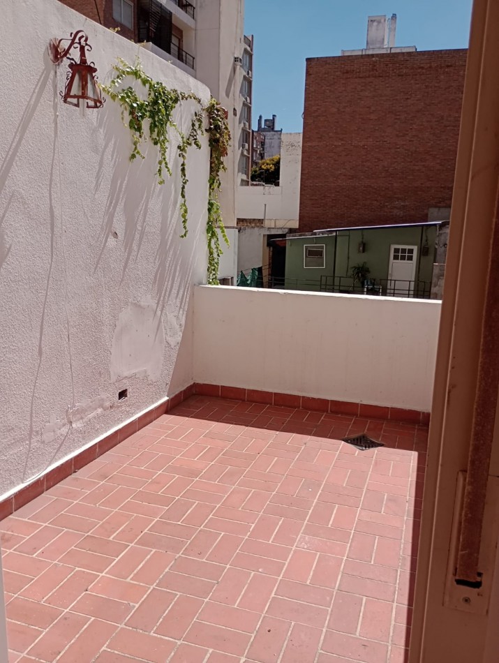 Nuevo Ingreso PH Escalera con cochera  - Rosario Centro APTO CREDITO 
