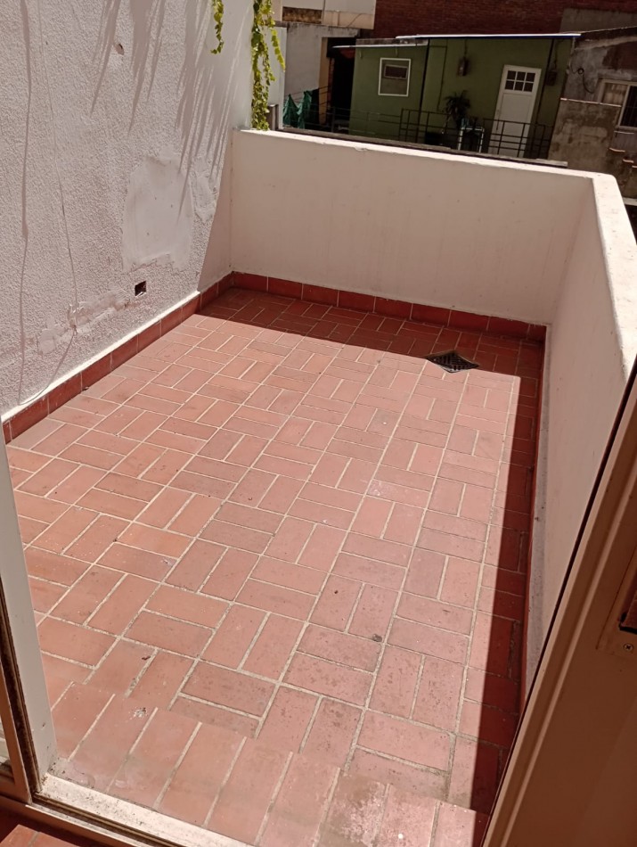 Nuevo Ingreso PH Escalera con cochera  - Rosario Centro APTO CREDITO 