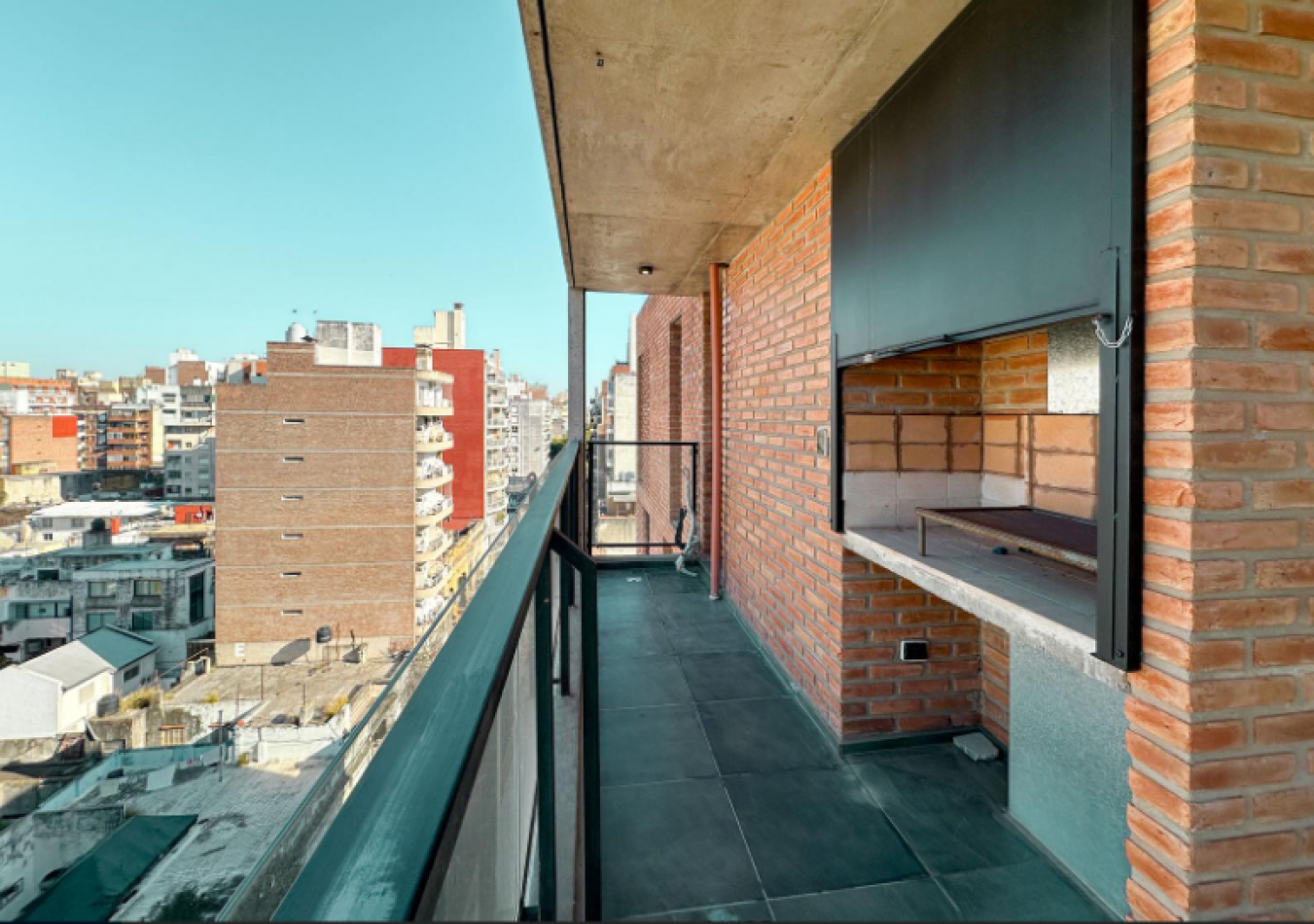 Departamento de 3 dormitorios en 9 de Julio y 1°de Mayo
