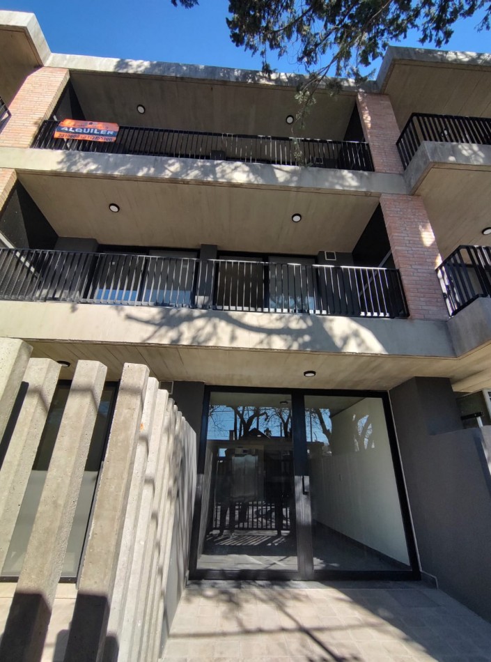 Alquiler permanente en Nuevo Condominio Funes Centro