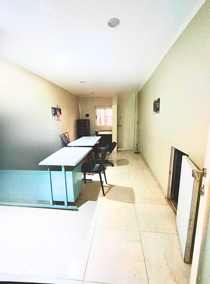 Casa en venta en Golondrinas y Av Fuerza Aerea