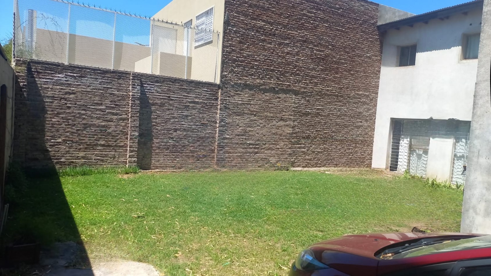 VENTA URGENTE - RETASADA - PROPIEDAD 4 DORMITORIOS - APTA CREDITO "FISHERTON R" ACEVEDO Y LA REPUBLICA - ROSARIO 