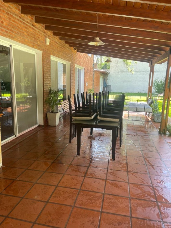 Roldan -  Venta importante propiedad  sobre impresionante lote forestado!