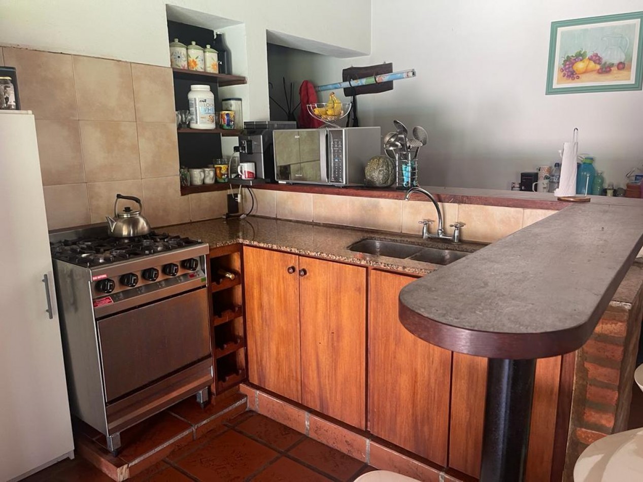 Roldan -  Venta importante propiedad  sobre impresionante lote forestado!
