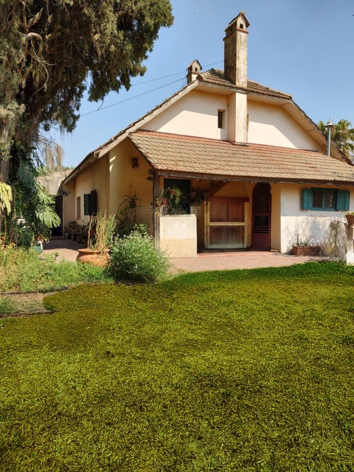 Hermosa casa estilo ingles en Funes Centro