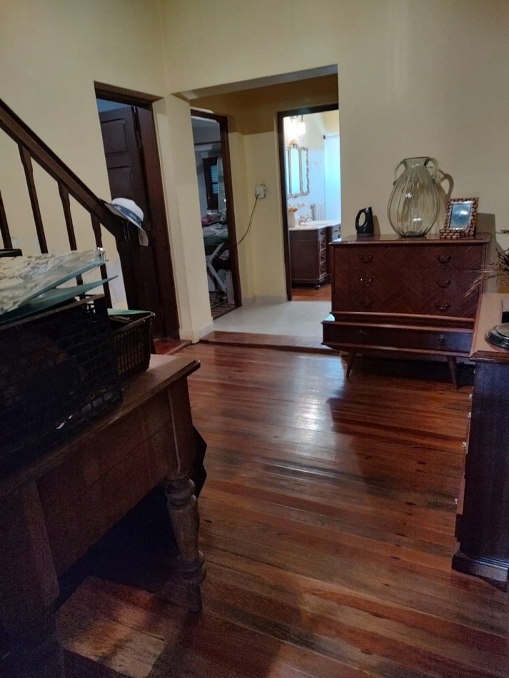 Hermosa casa estilo ingles en Funes Centro