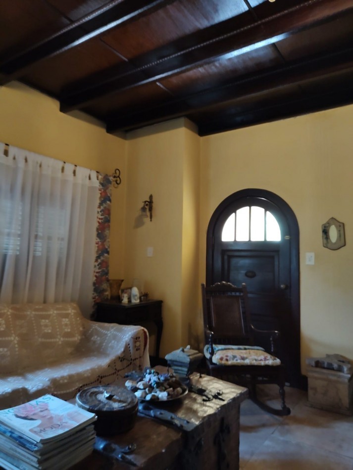 Hermosa casa estilo ingles en Funes Centro