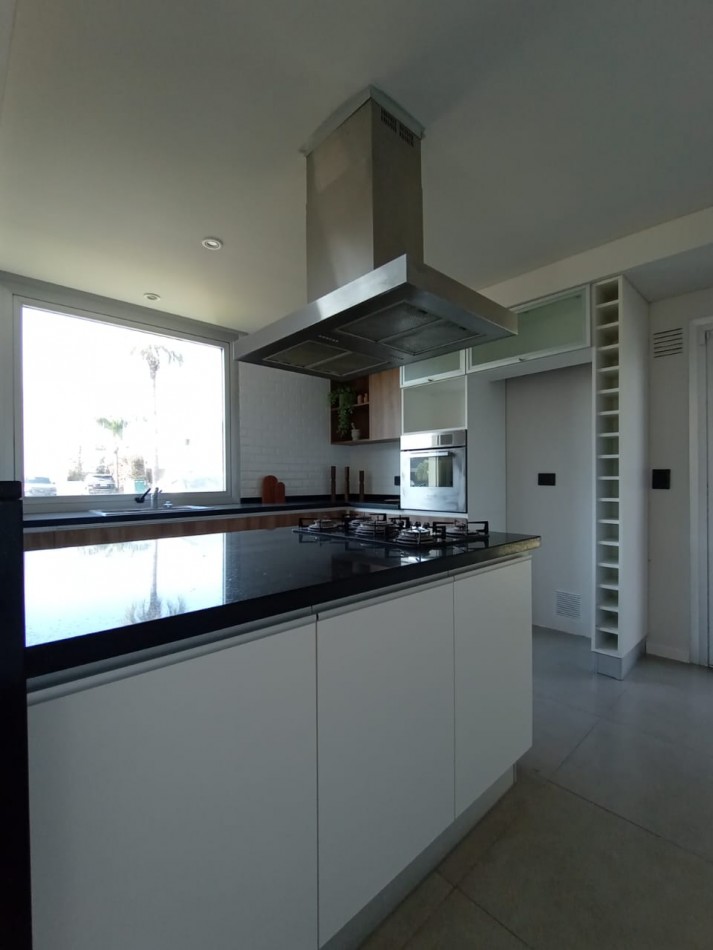 VENTA BARRIO PRIVADO FUNES HILLS MIRAFLORES POSIBILIDAD SUMAR LOTE LINDERO 