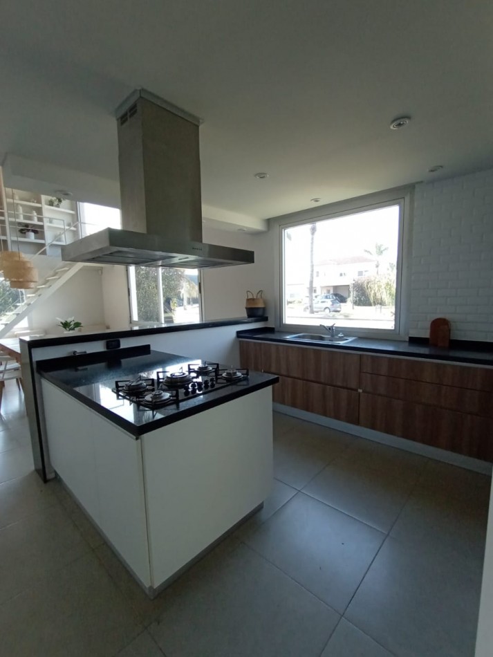 VENTA BARRIO PRIVADO FUNES HILLS MIRAFLORES POSIBILIDAD SUMAR LOTE LINDERO 