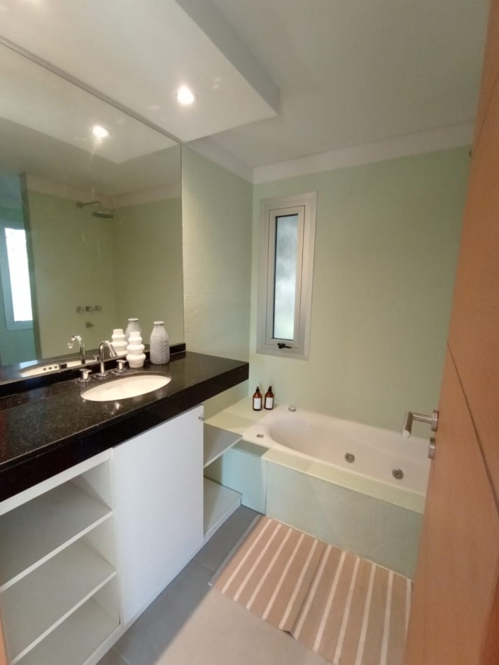 VENTA BARRIO PRIVADO FUNES HILLS MIRAFLORES POSIBILIDAD SUMAR LOTE LINDERO 