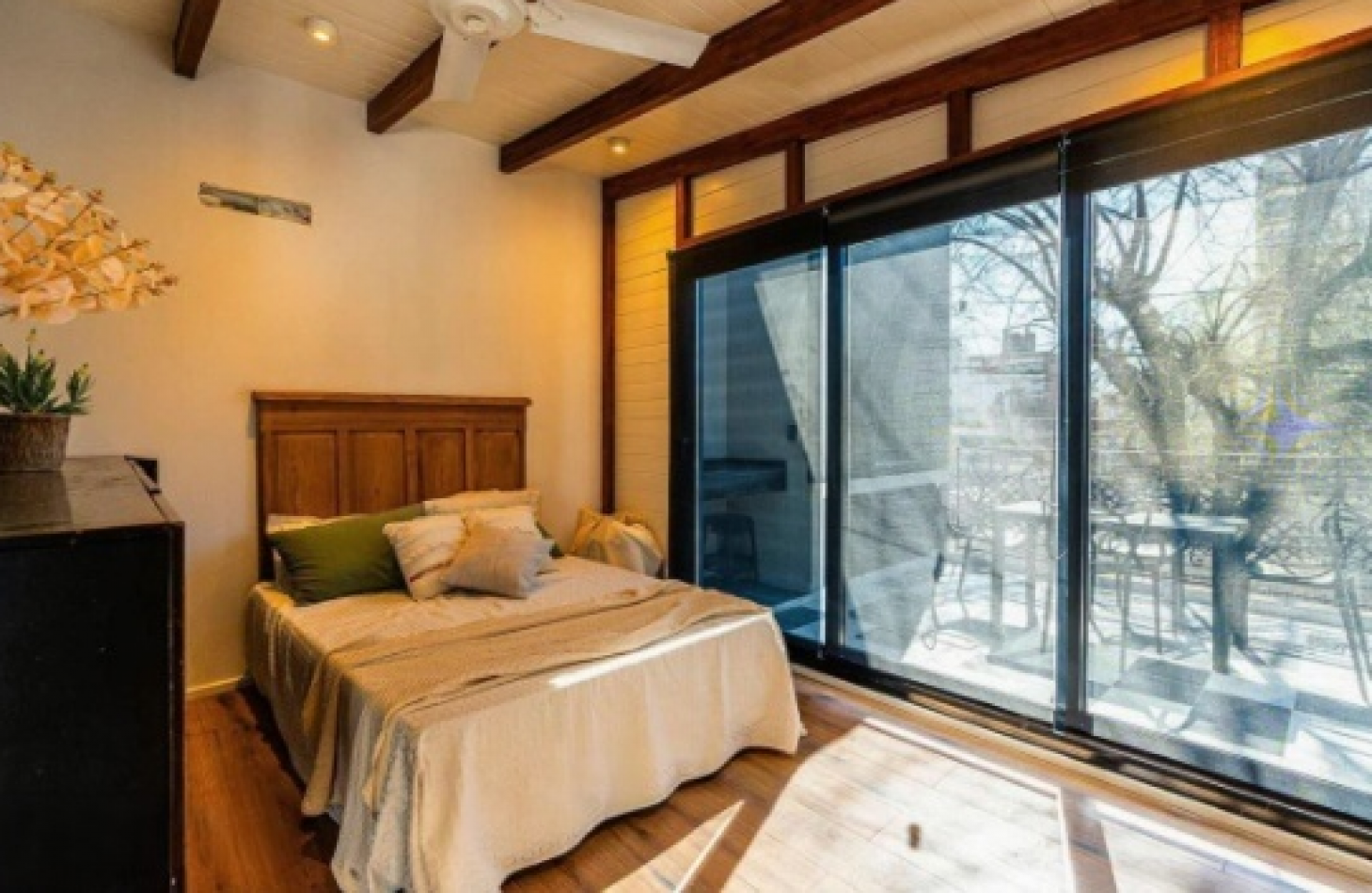 CASA DE 3 DORMITORIOS Y COMODIN EN B°LOURDES