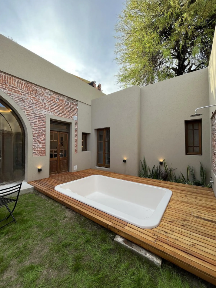 CASA DE 3 DORMITORIOS Y COMODIN EN B°LOURDES