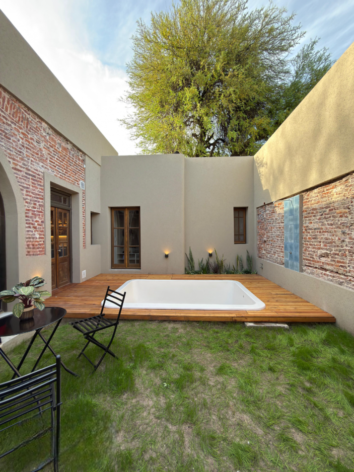 CASA DE 3 DORMITORIOS Y COMODIN EN B°LOURDES