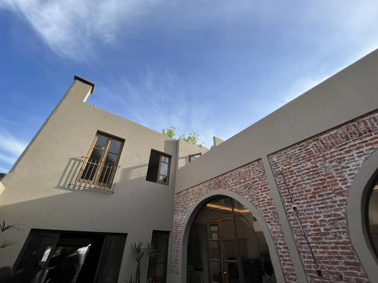 CASA DE 3 DORMITORIOS Y COMODIN EN B°LOURDES