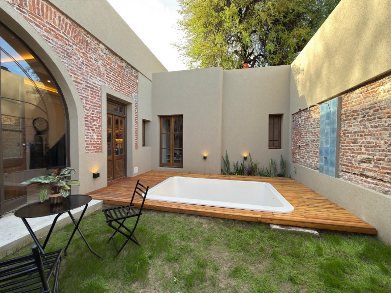 CASA DE 3 DORMITORIOS Y COMODIN EN B°LOURDES