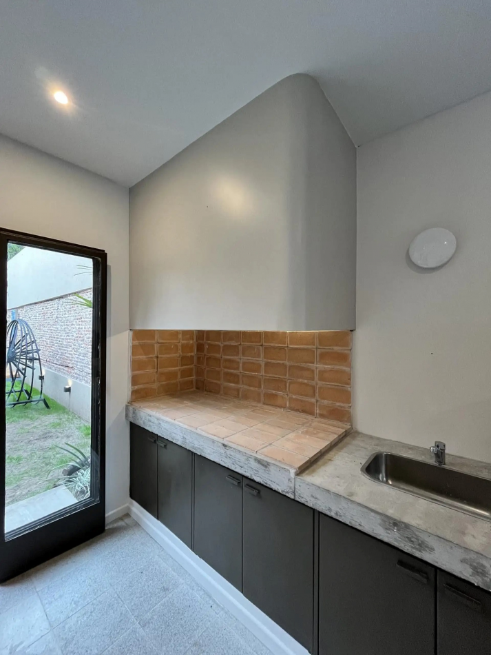 CASA DE 3 DORMITORIOS Y COMODIN EN B°LOURDES