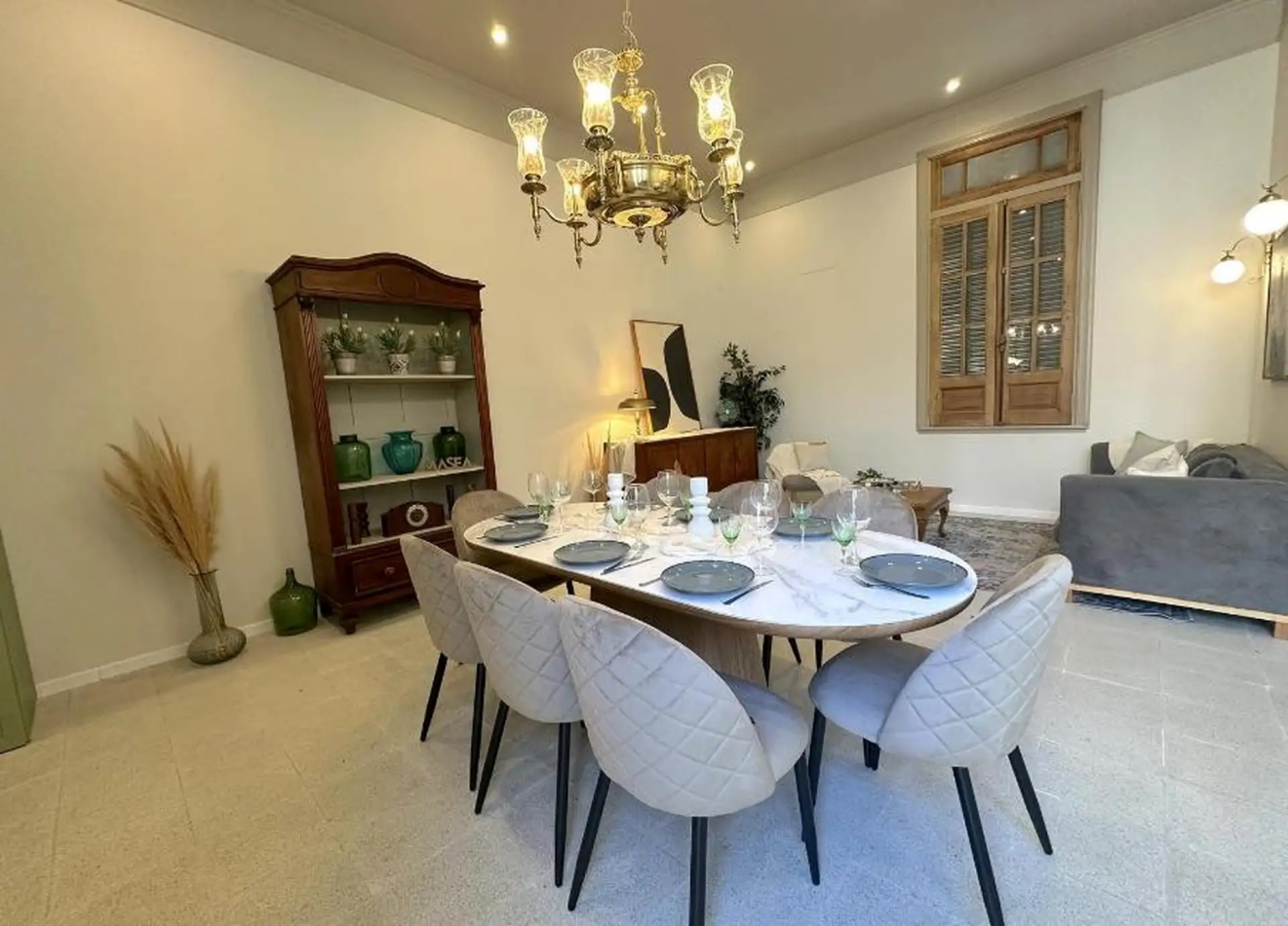 Casa de estilo de 3 dormitorios en Ricchieri 400