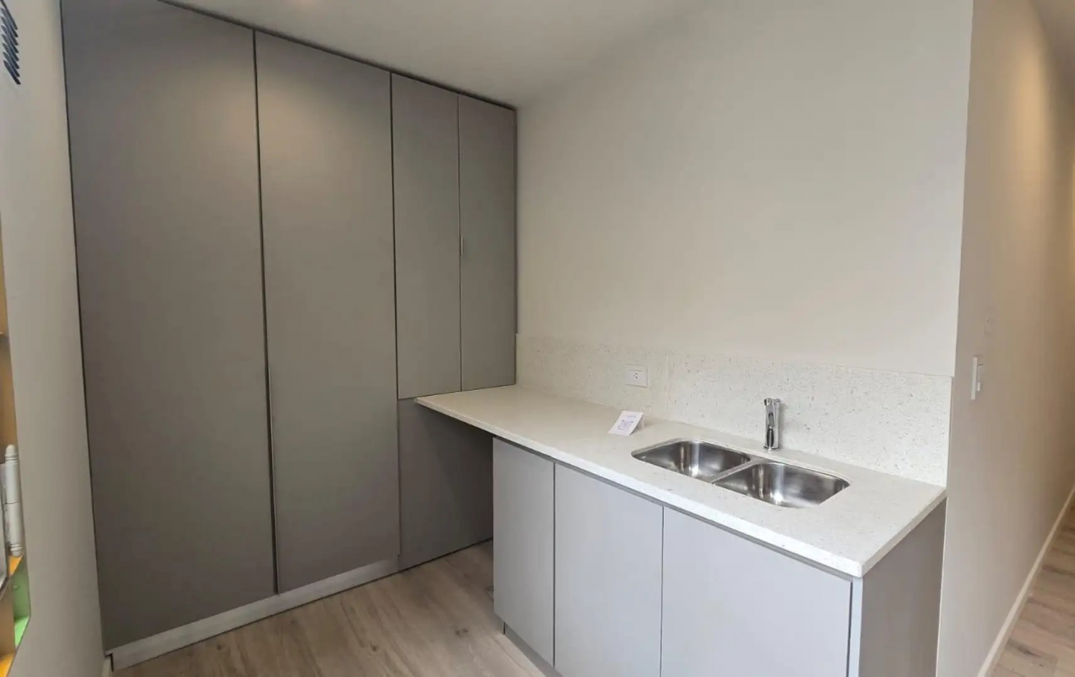 Casa de estilo de 3 dormitorios en Ricchieri 400