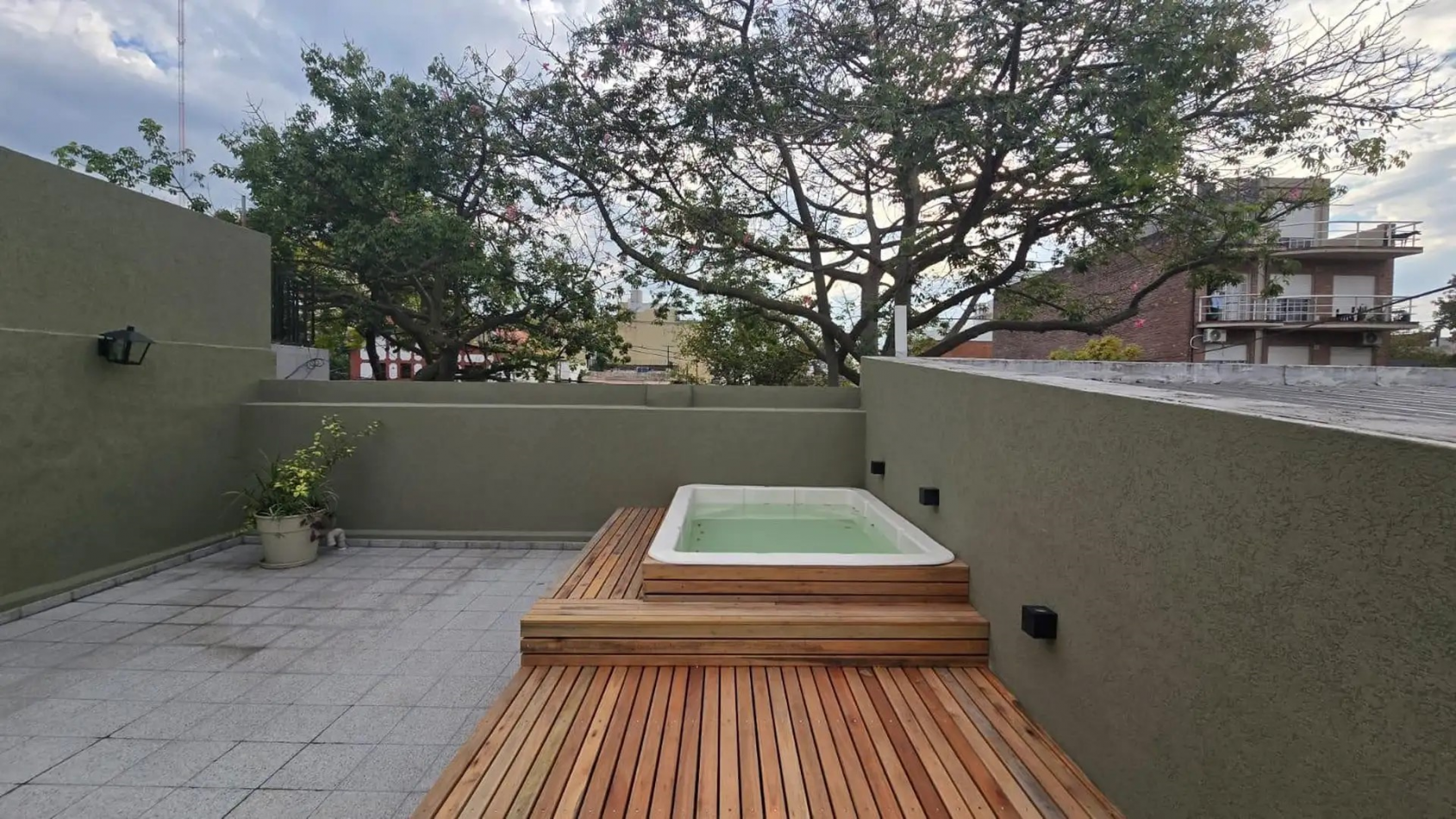 Casa de estilo de 3 dormitorios en Ricchieri 400