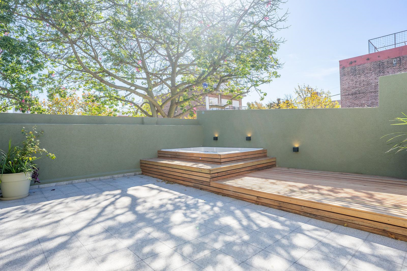 Casa de estilo de 3 dormitorios en Ricchieri 400