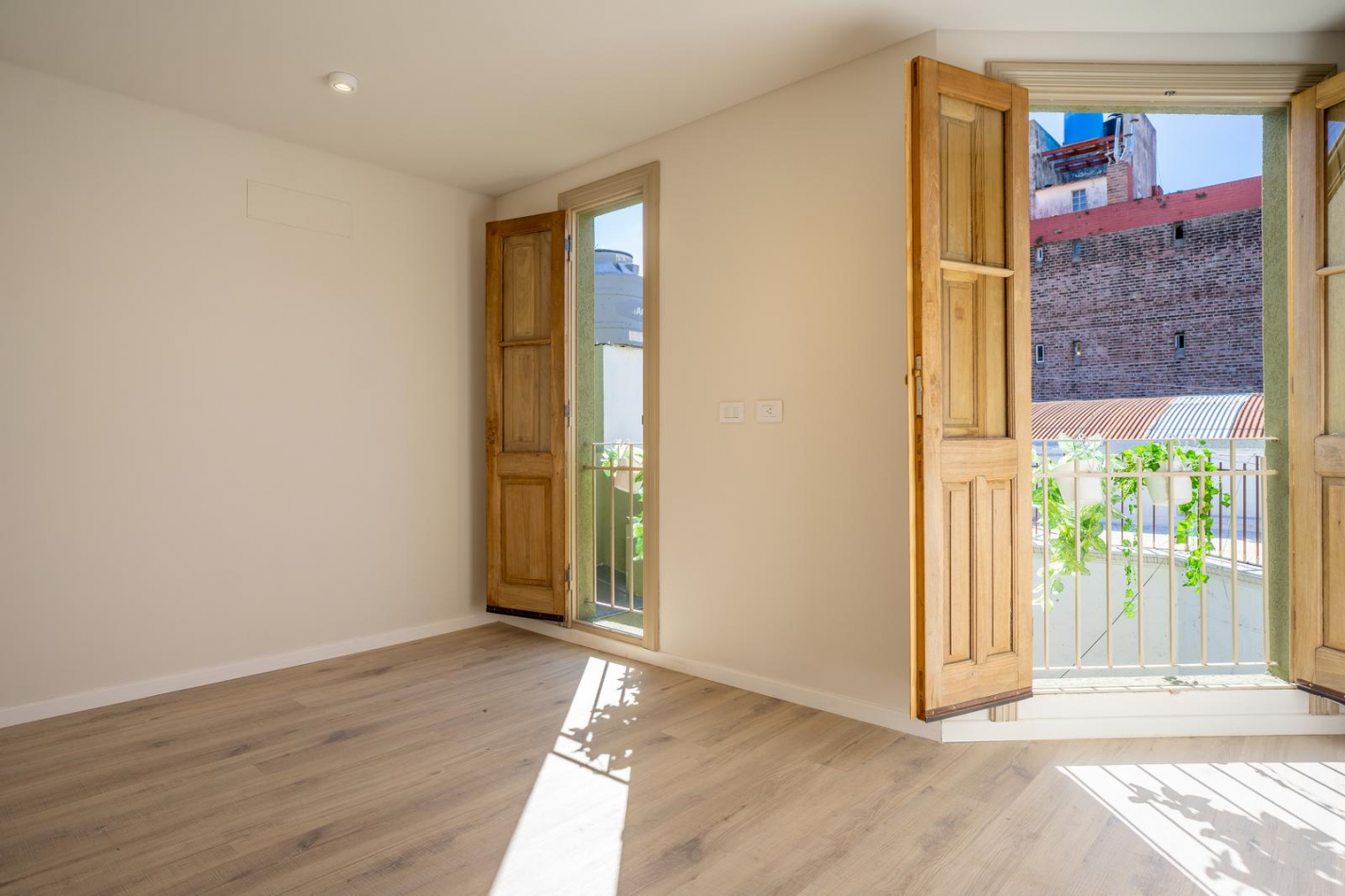 Casa de estilo de 3 dormitorios en Ricchieri 400