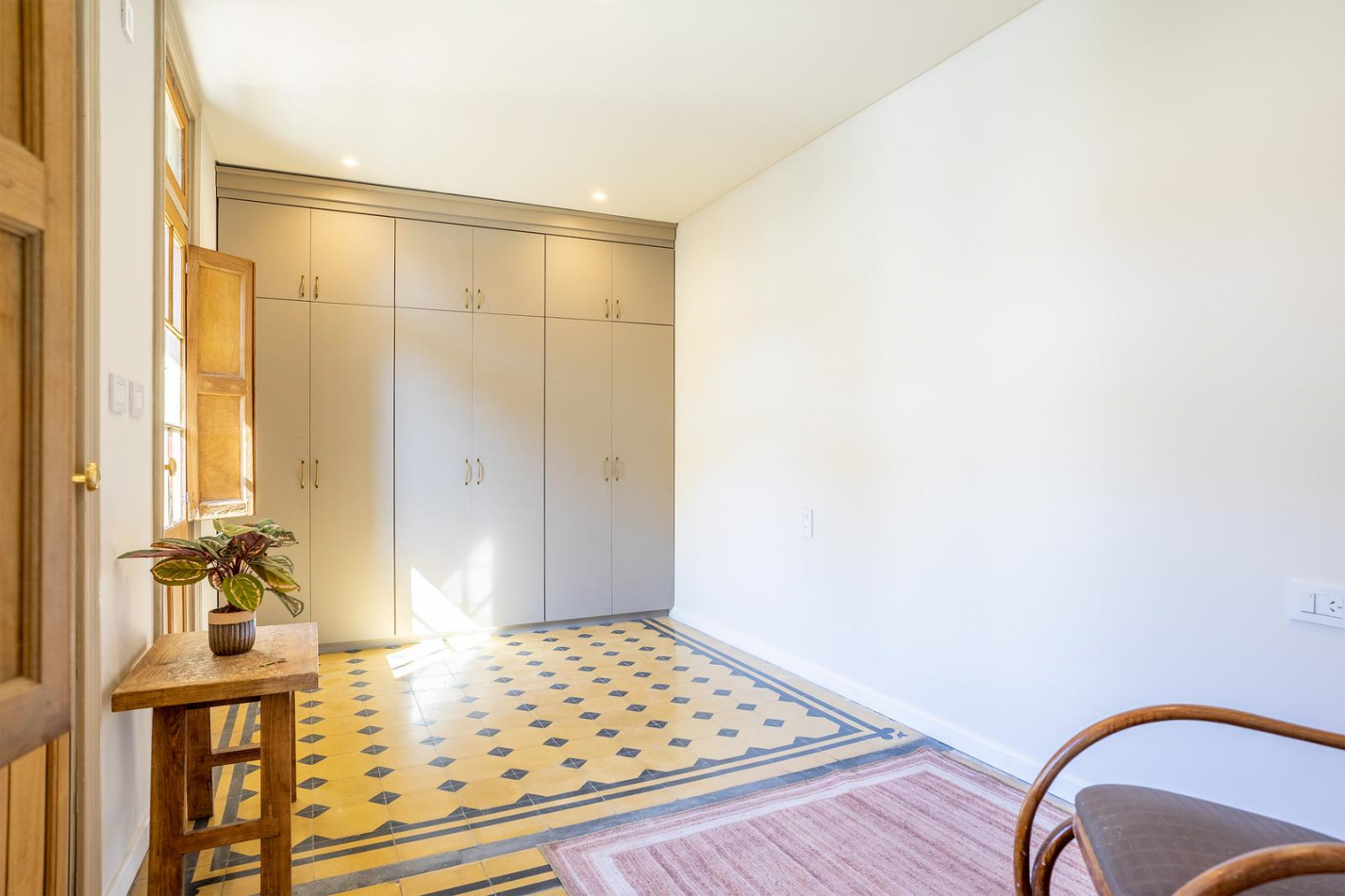 Casa de estilo de 3 dormitorios en Ricchieri 400