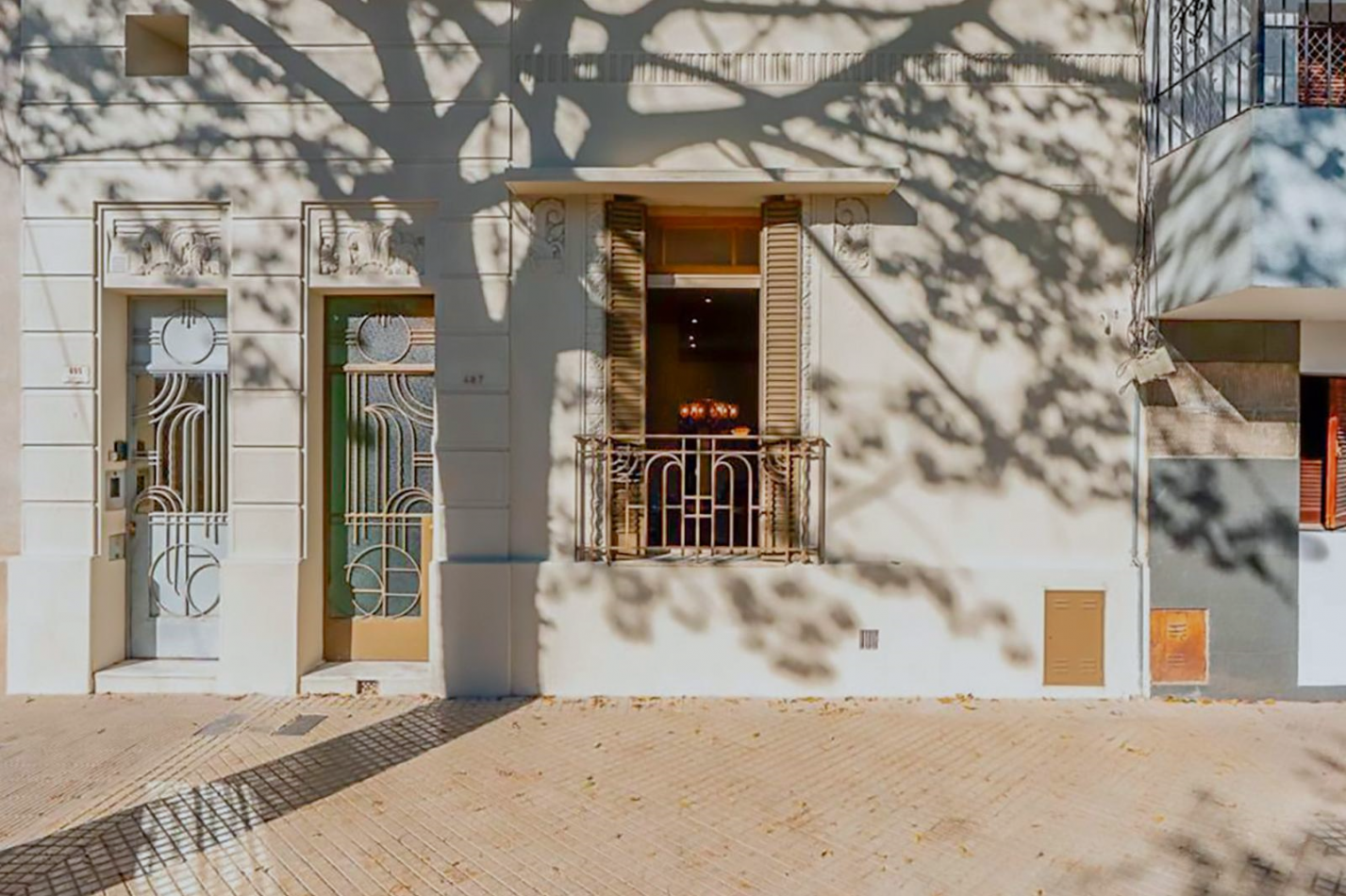 Casa de estilo de 3 dormitorios en Ricchieri 400