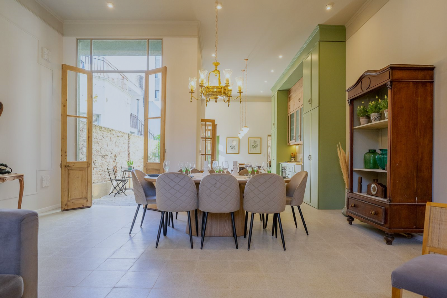 Casa de estilo de 3 dormitorios en Ricchieri 400