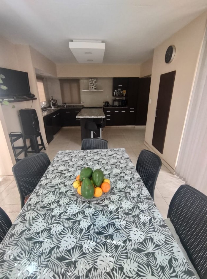 ALQUILER TEMPORAL DE IMPORTANTE INMUEBLE EN FUNES