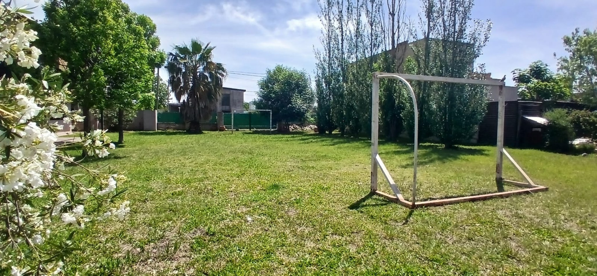 "UNICO  LOTE FUNES CITY POR SU  FORESTADO Y MEJORAS" OPORTUNIDAD - RETASADO 