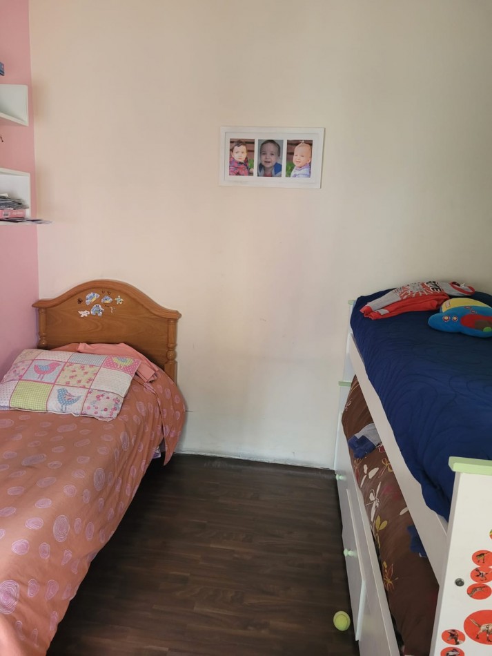 CASA DE 2 PLANTAS EN CENTENO Y BUENOS AIRES APTA A CREDITO