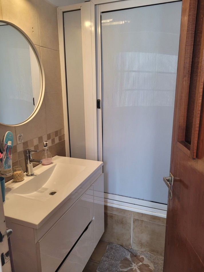 CASA DE 2 PLANTAS EN CENTENO Y BUENOS AIRES APTA A CREDITO