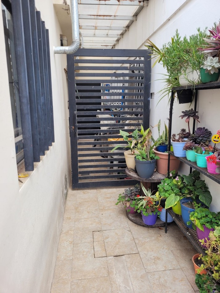 CASA DE 2 PLANTAS EN CENTENO Y BUENOS AIRES APTA A CREDITO