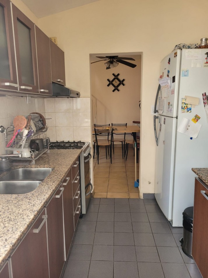 CASA DE 2 PLANTAS EN CENTENO Y BUENOS AIRES APTA A CREDITO