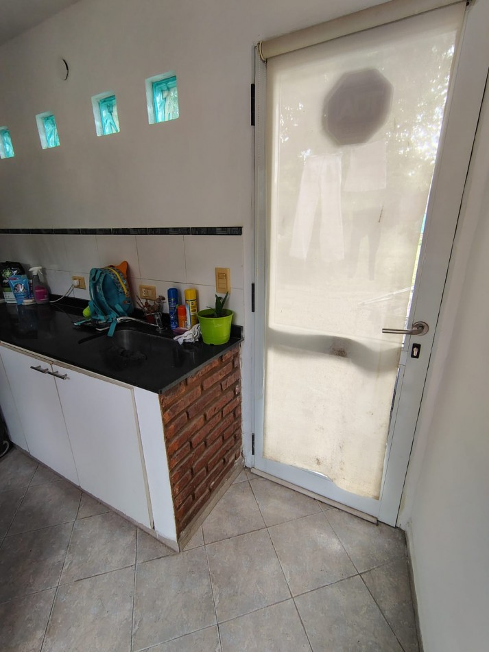 VENTA FUNES APTA A CREDITO  ESQUINA CON PISCINA 2 DORM 