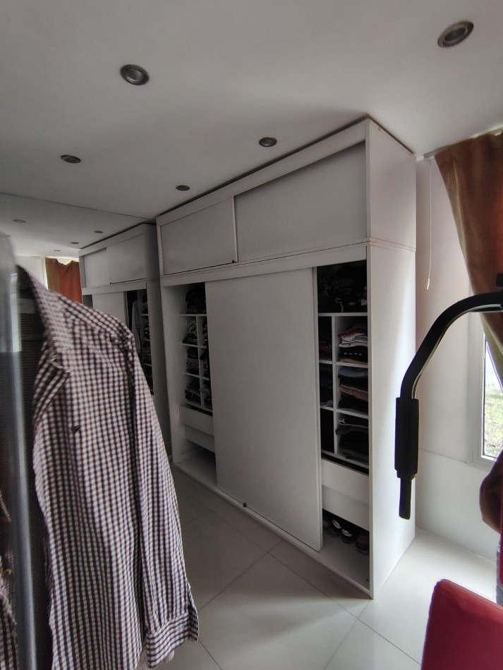 VENTA FUNES APTA A CREDITO  ESQUINA CON PISCINA 2 DORM 