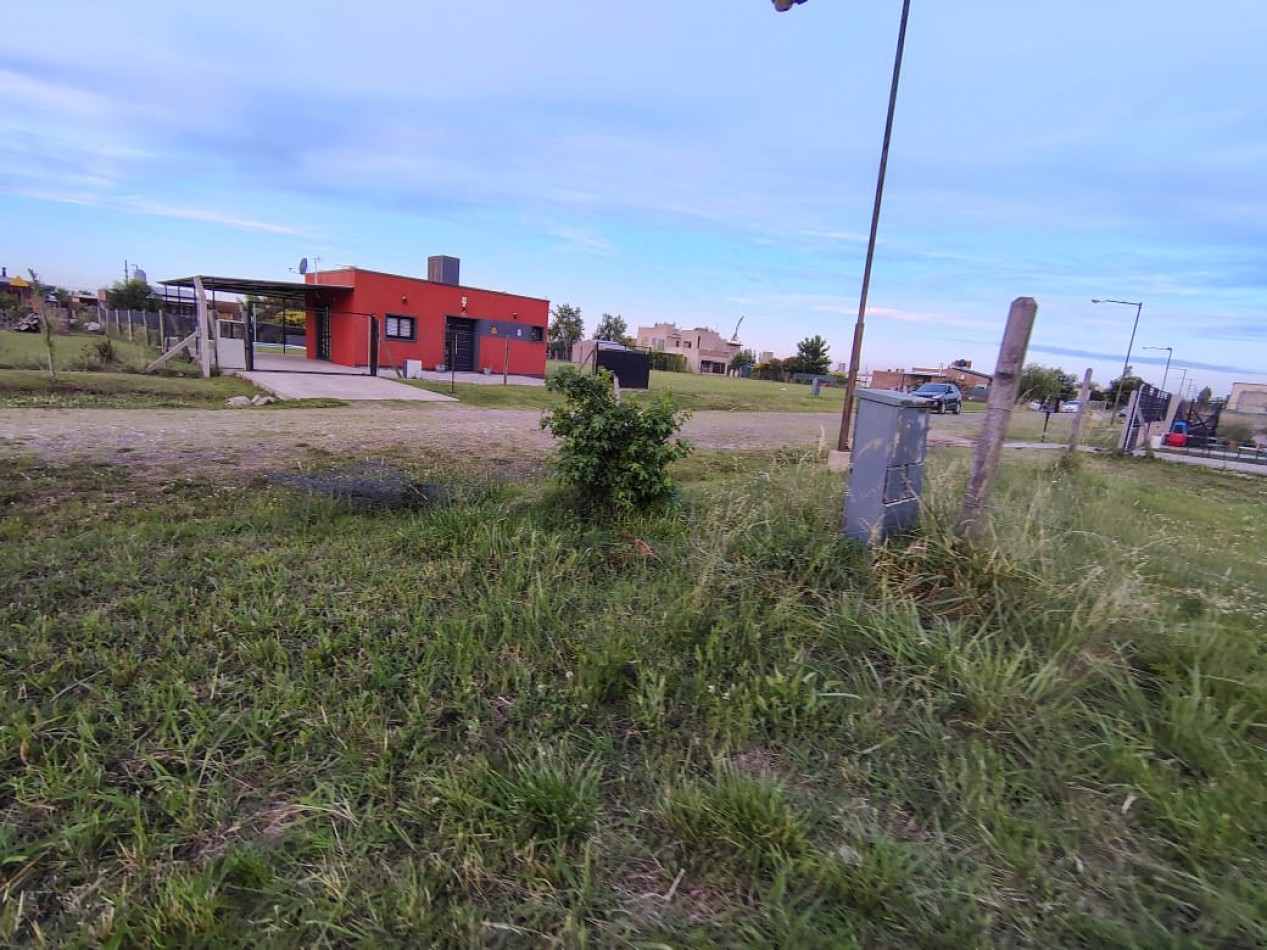 VENTA LOTE  FUNES NORTE  OPORTUNIDAD CON PROYECTO APORBADO 