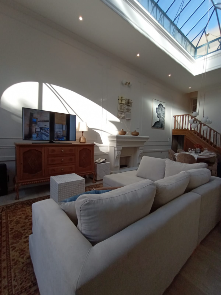 CASA DE 3 DORMITORIOS Y COMODIN EN SARMIENTO 2300