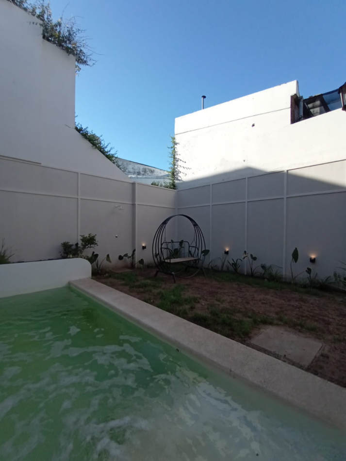 CASA DE 3 DORMITORIOS Y COMODIN EN SARMIENTO 2300