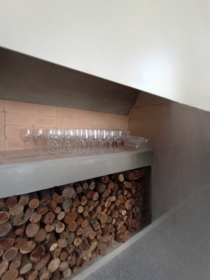 CASA DE 3 DORMITORIOS Y COMODIN EN SARMIENTO 2300