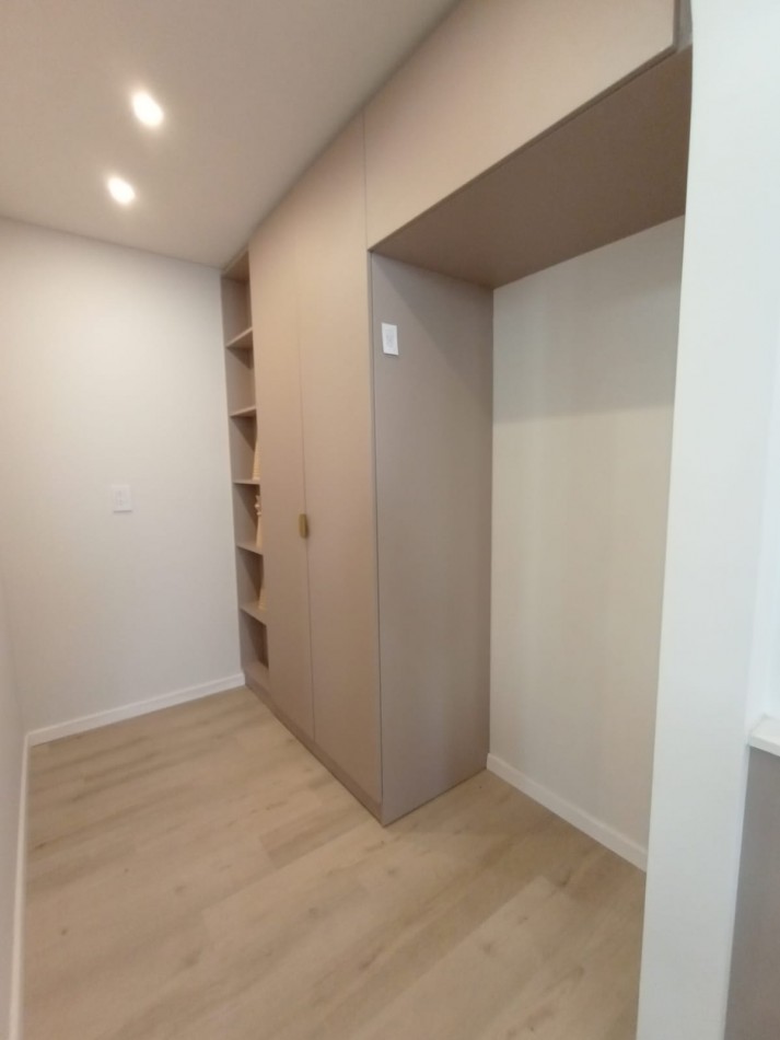 CASA DE 3 DORMITORIOS Y COMODIN EN SARMIENTO 2300