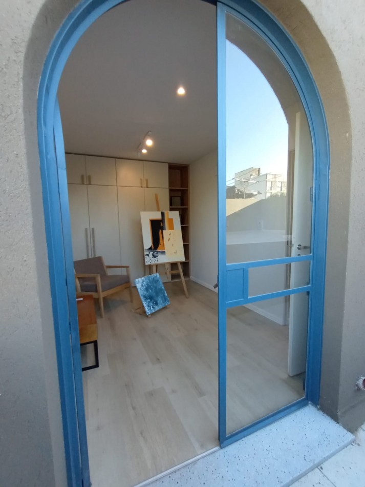 CASA DE 3 DORMITORIOS Y COMODIN EN SARMIENTO 2300