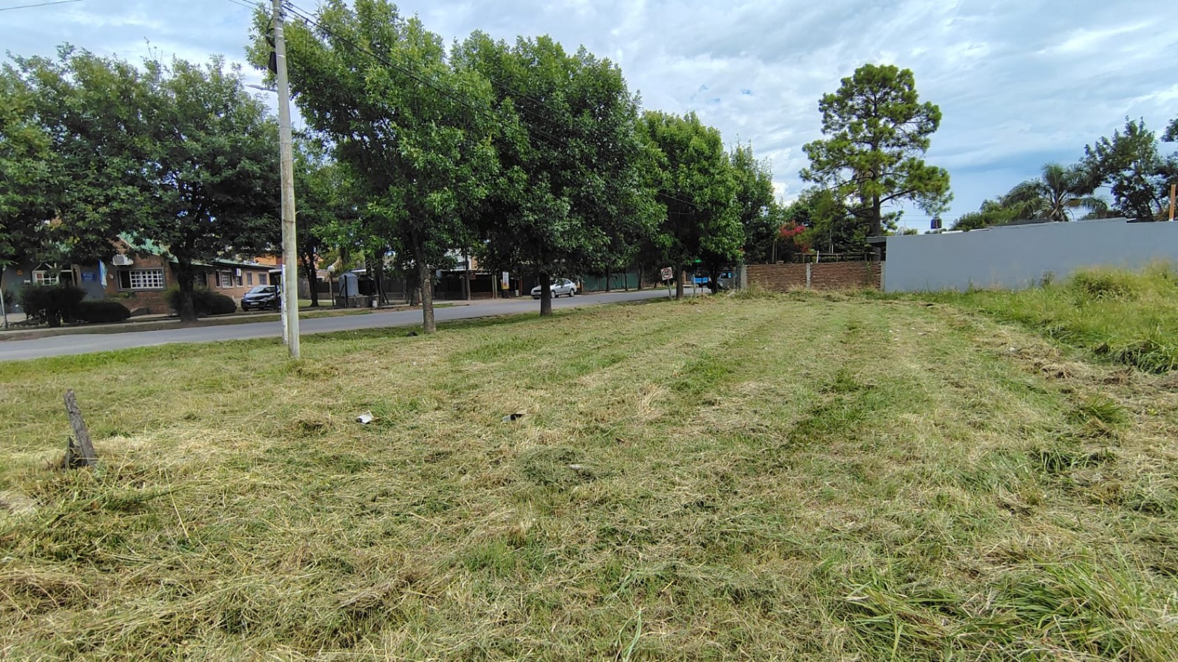 VENTA FUNES LOTE ESQUINA APTO COMERCIO SOBRE PAVIMENTO G17