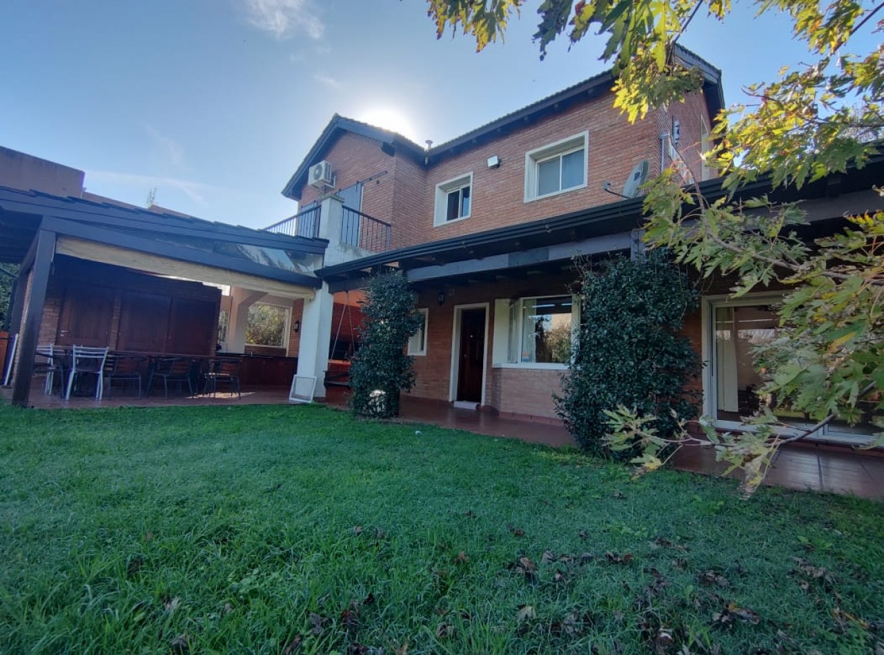 ALQUILER PERMANENTE BARRIO PRIVADO"SAN MARINO" FUNES HILLS