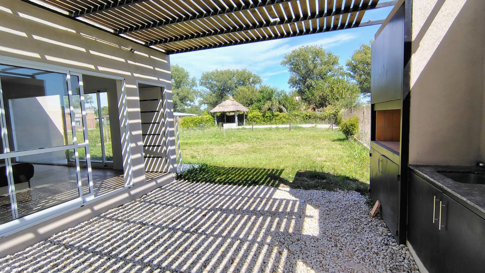 VENTA EN ROLDAN BARRIO "LOS INDIOS" APTA A CREDITO DE 2 DORMITORIOS 