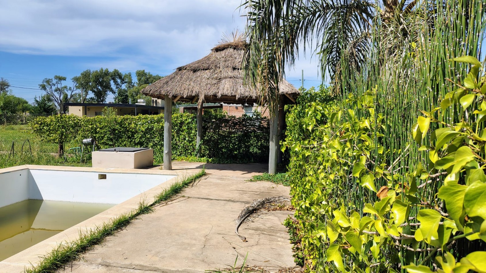 VENTA EN ROLDAN BARRIO "LOS INDIOS" APTA A CREDITO DE 2 DORMITORIOS 