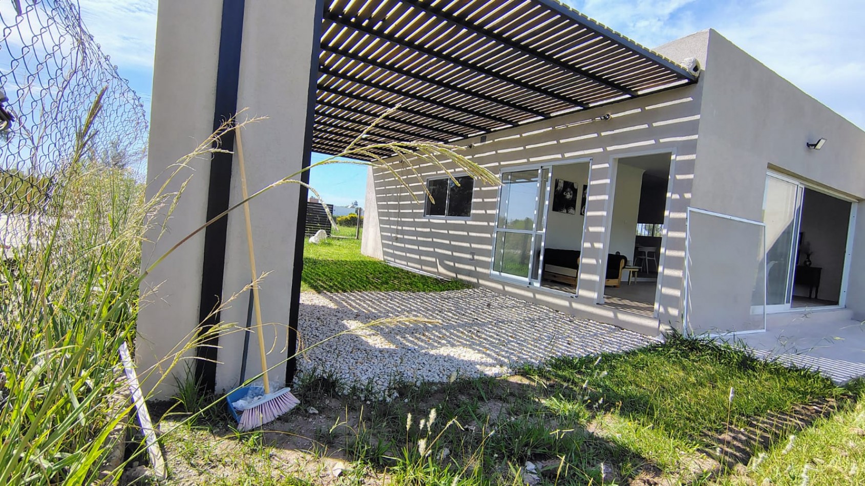 VENTA EN ROLDAN BARRIO "LOS INDIOS" APTA A CREDITO DE 2 DORMITORIOS 