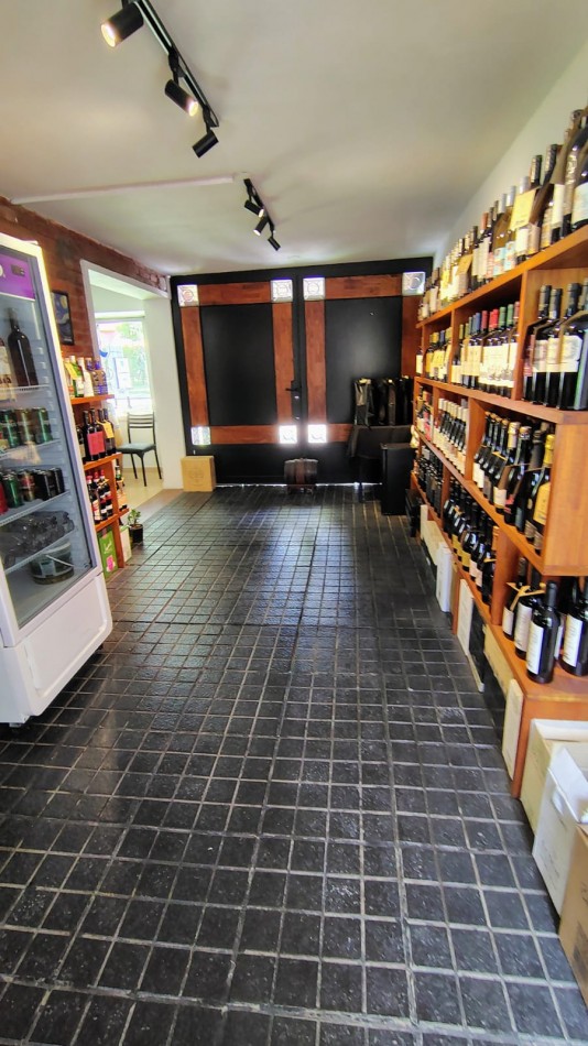 ALQUILER COMERCIAL FUNES SOBRE IRIGOYEN 2400  -  IMPERDIBLE!!!!! 