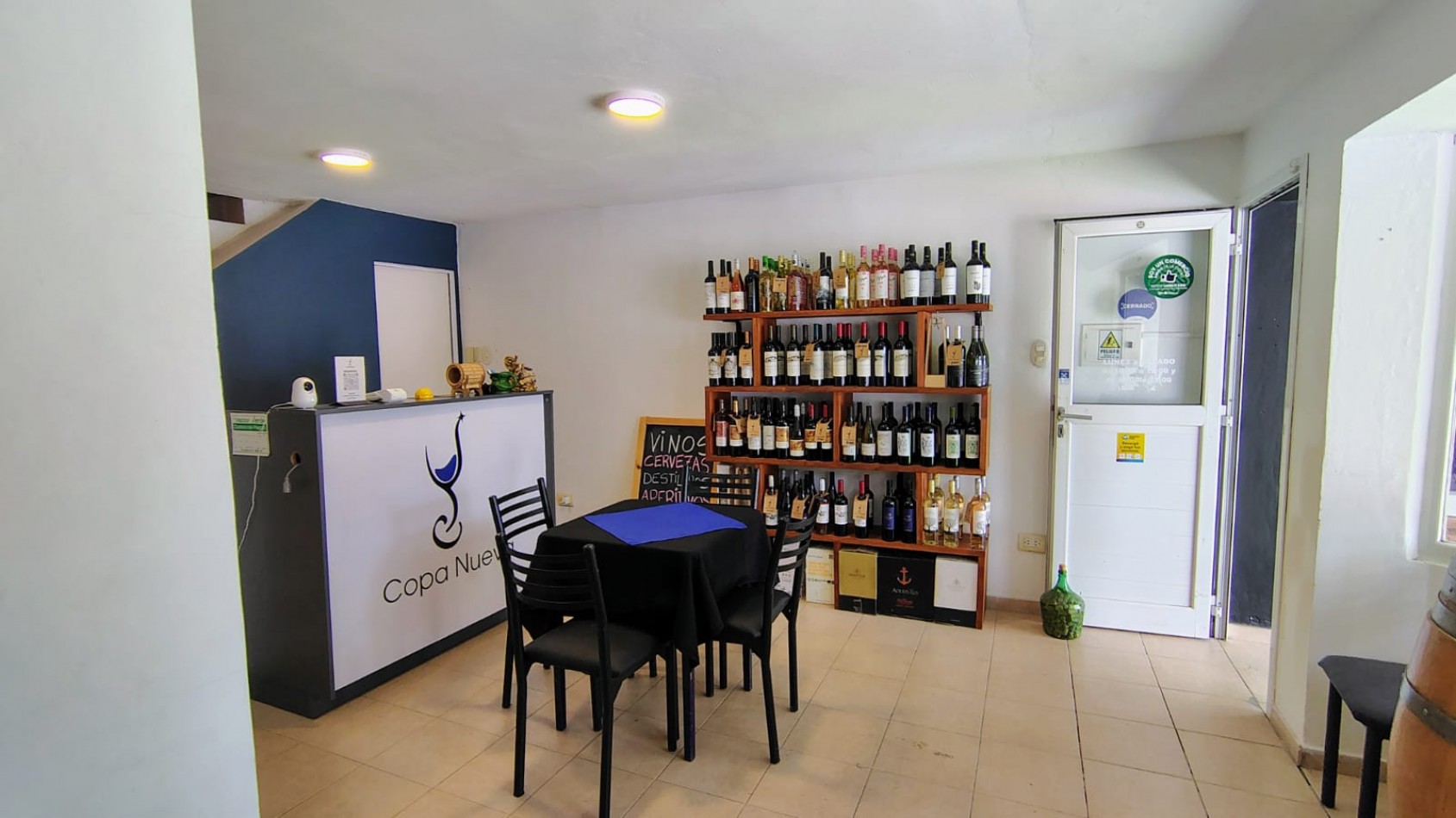 ALQUILER COMERCIAL FUNES SOBRE IRIGOYEN 2400  -  IMPERDIBLE!!!!! 