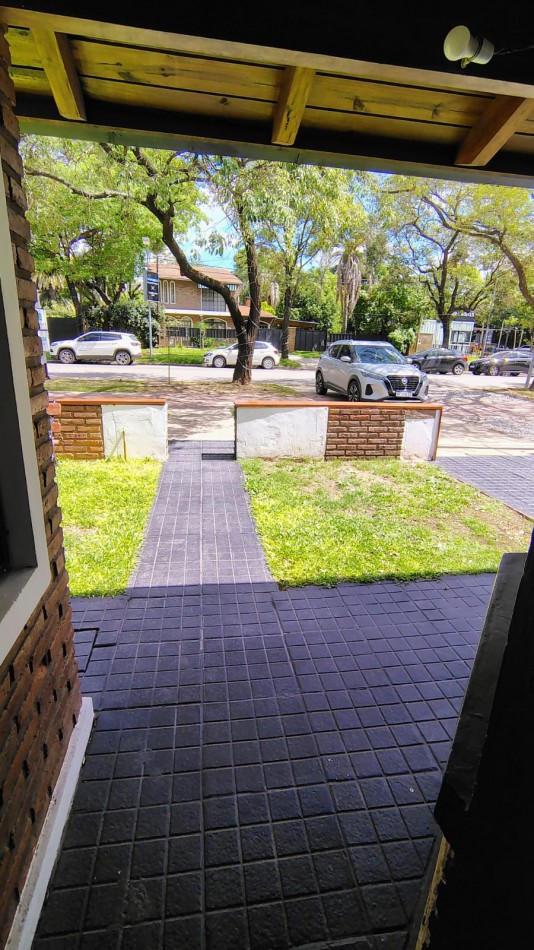 ALQUILER COMERCIAL FUNES SOBRE IRIGOYEN 2400  -  IMPERDIBLE!!!!! 